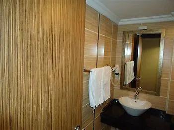 Osaka Airport Hotel 3*